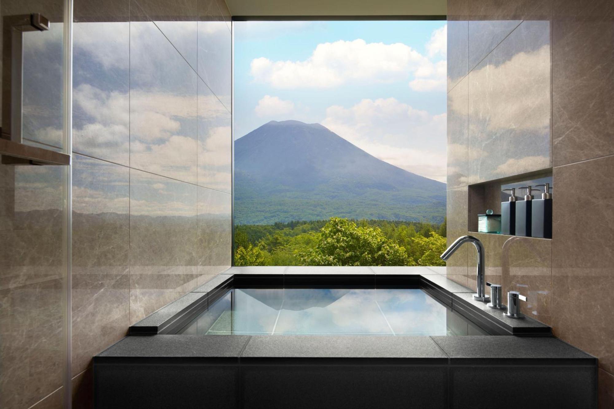 Higashiyama Niseko Village, A Ritz-Carlton Reserve Exterior photo